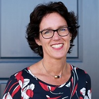 Suzanne van Nieuwenhuijzen