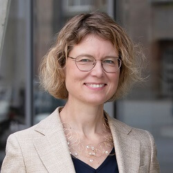 Aline  Arends