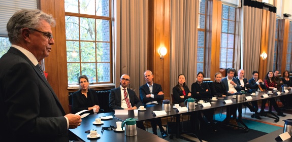 Verslag keynote Jan Nooitgedagt: 'Ik wandelde van de ene crisis naar de andere'